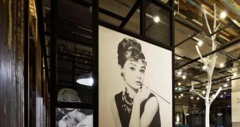 「融創(chuàng)春風(fēng)十里」售樓中心，光影演繹的自然之道！